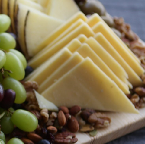 Extra Sharp Cheddar (Appx 16 oz)
